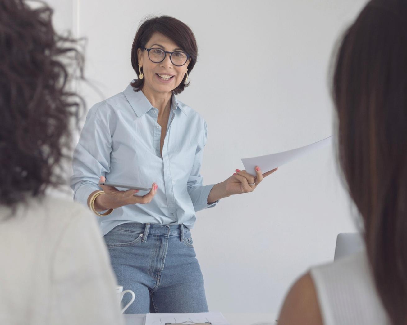 Analyse de données financières industrielles sur écrans multiples